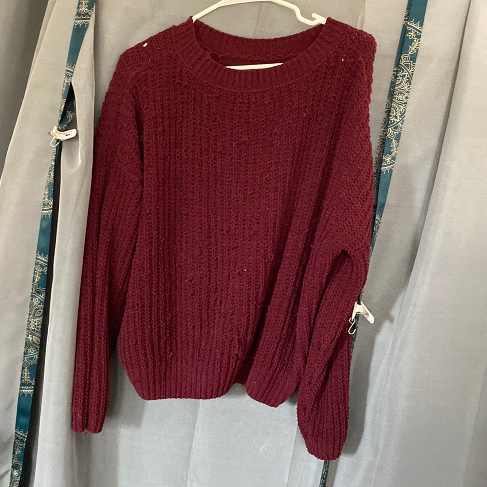 Burgundy so sweater